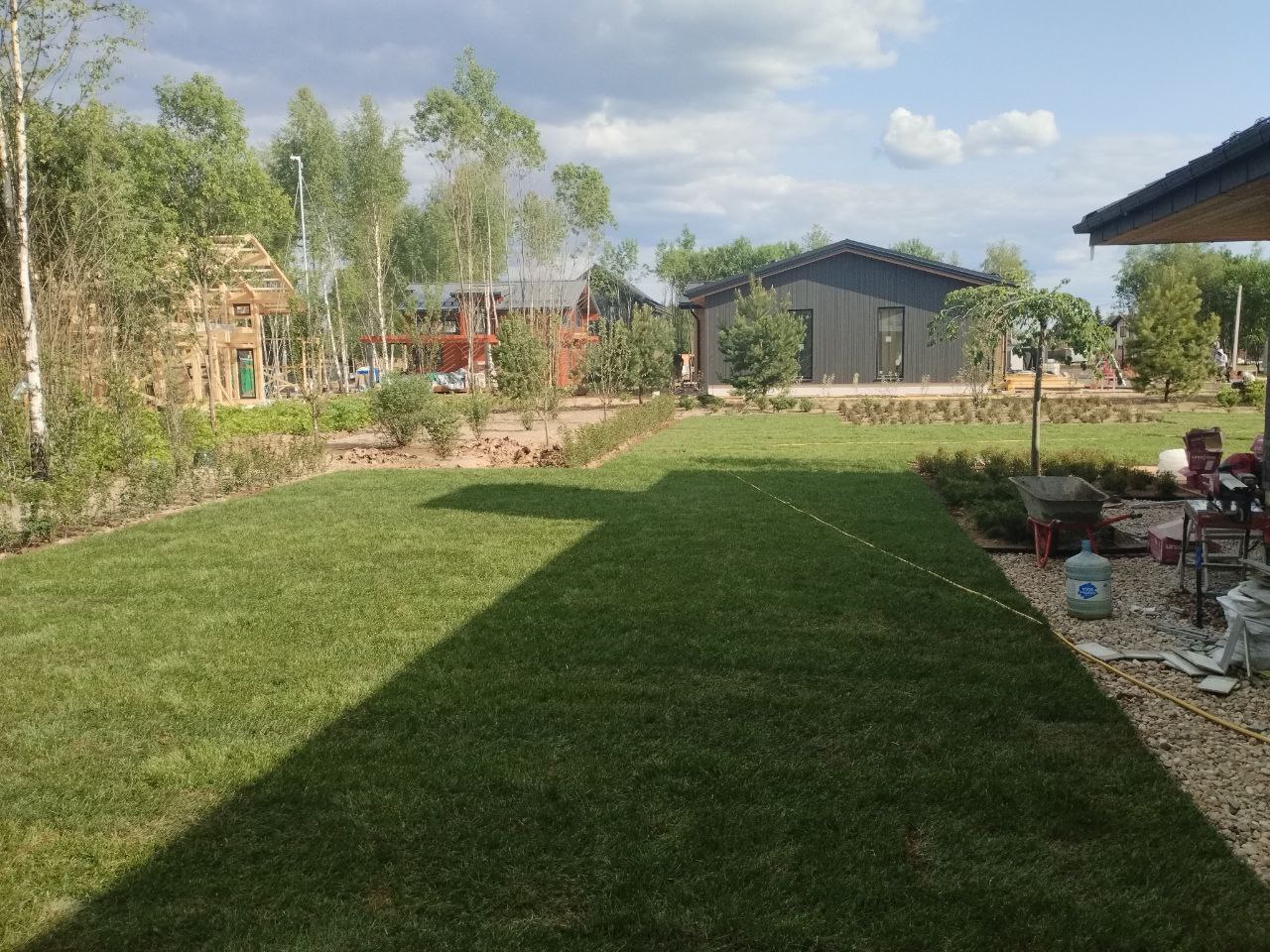 Работа с газоном